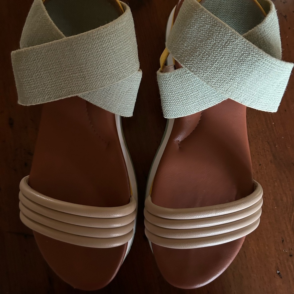 Donald Pliner Women’s Sandals